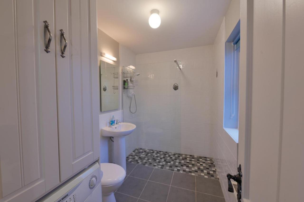 Ocean Breeze Apartment Lahinch Exteriör bild